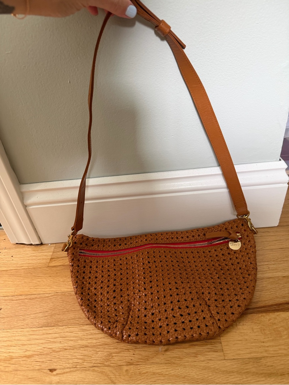Clare V grande Fanny Crossbody in Tan with Red Zipper - Picture 9 of 9